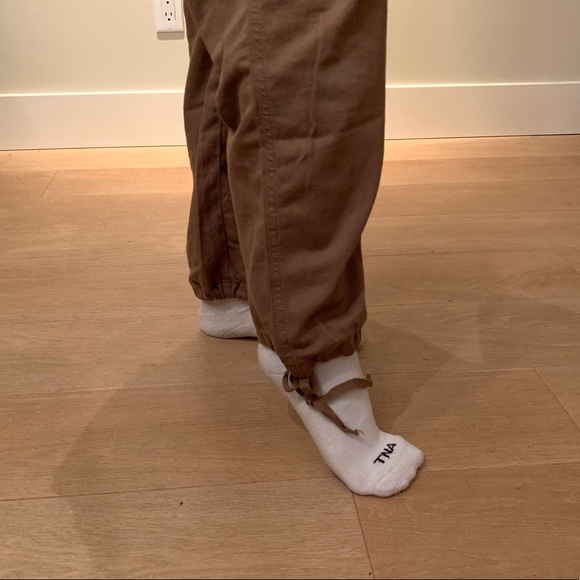 Urban Tan Cargo Pants - Picture 5 of 5